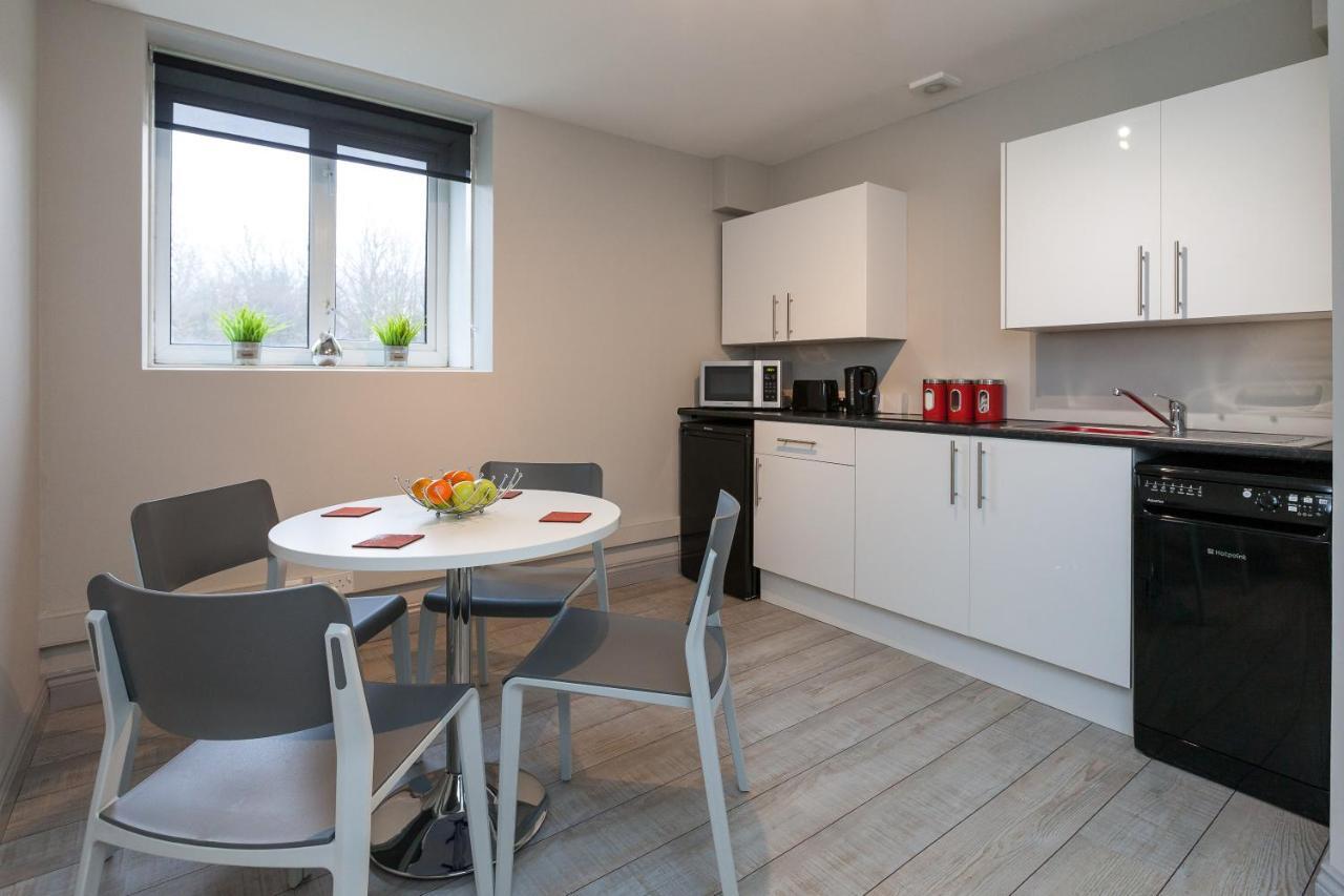 The Venue Serviced Apartments Huddersfield Eksteriør bilde