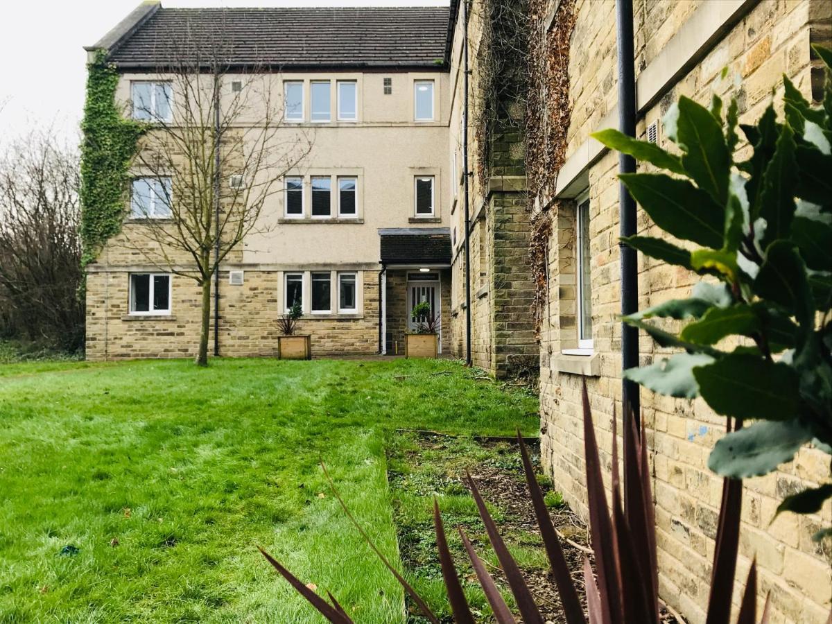The Venue Serviced Apartments Huddersfield Eksteriør bilde